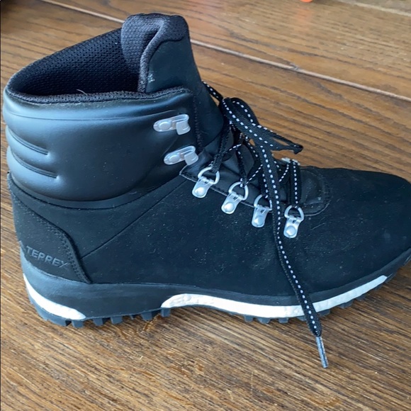 Adidas Terrex Boost boots